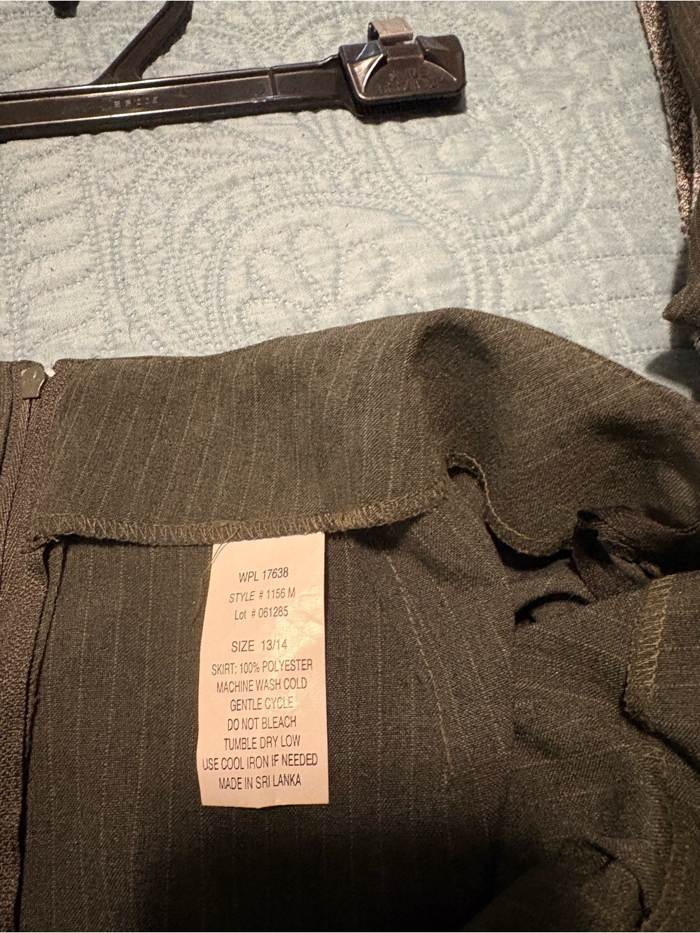 Sleeveless Tailored Skirt or Pantsuit in Olive Green - Picture 4 of 4